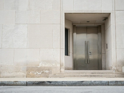 Bank groups take OCC to court over crypto trust charter rule EgonCoin