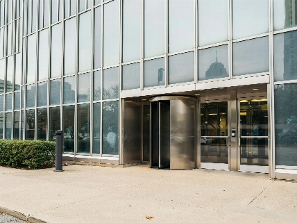 Texas Court Blocks Coinbase Shareholder Suit Over Delaware-Era Claims EgonCoin