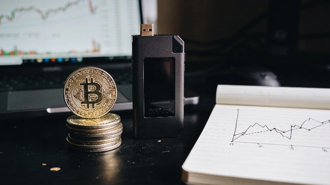 How Crypto Traders Can Manage Market Corrections and Volatility EgonCoin