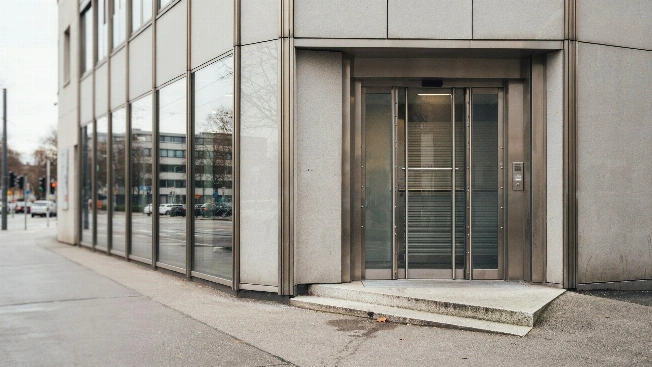 Bitcoin.de scrambles after BaFin blocks MiCA license EgonCoin